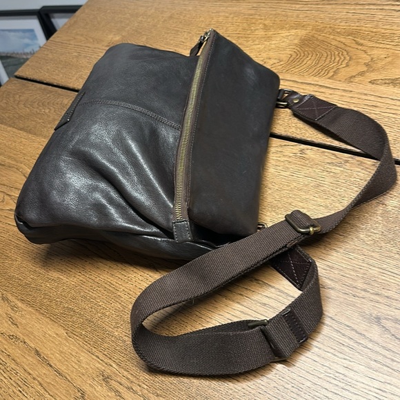 Massimo Dutti cross body bag - Picture 8 of 13